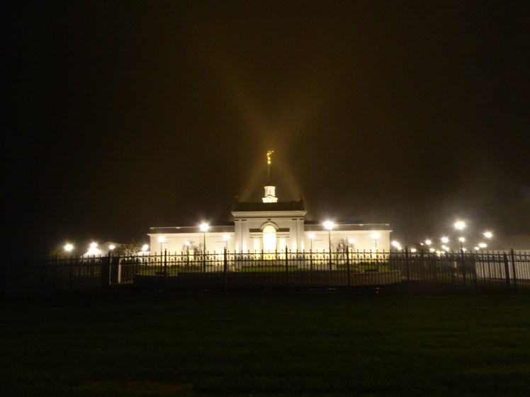 hartfordcttemplelightsatnight