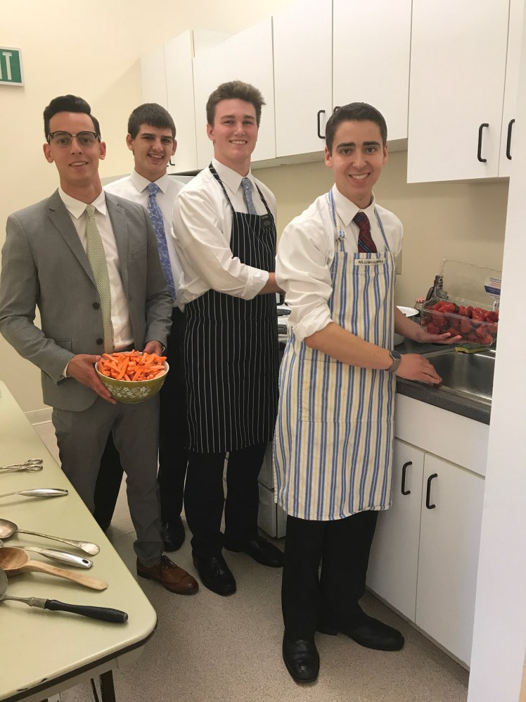 NewhavenCTBreaktheFastEGredingEDavisCarrotsStrawberries