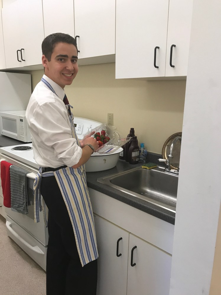 NewHavenCTEDavisstrawberrydutybreakthefast