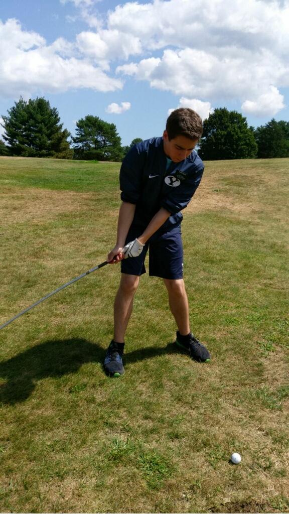 LynnfieldMAElderDavisgolfing