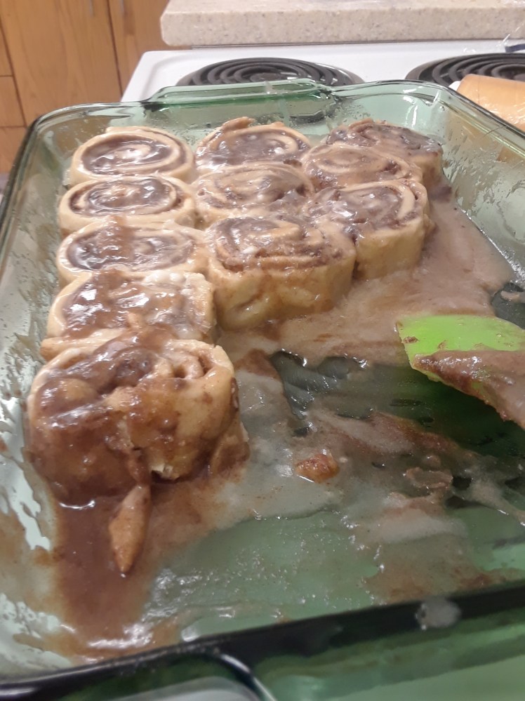 WaterburyCTCinnamonRollsLastPday